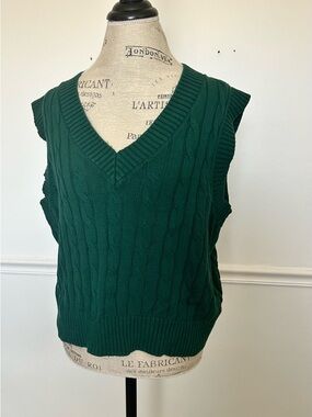 Forever 21 Emerald Green Cable Knit Sweater Vest